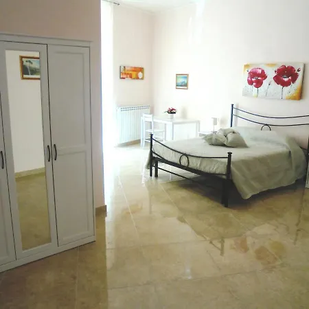 Domusrealstella Bed and Breakfast Napels Buitenkant foto