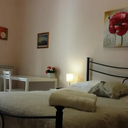 Domusrealstella Bed and Breakfast Napels Buitenkant foto