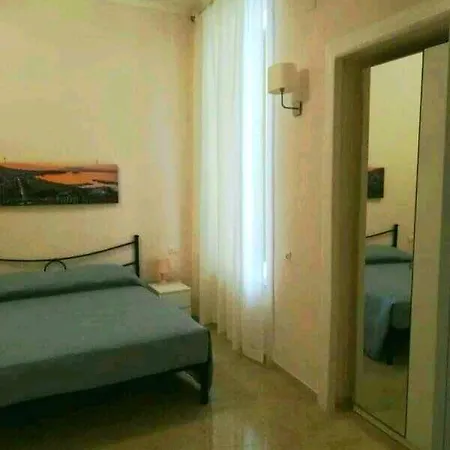 Domusrealstella Bed and Breakfast Napels Buitenkant foto