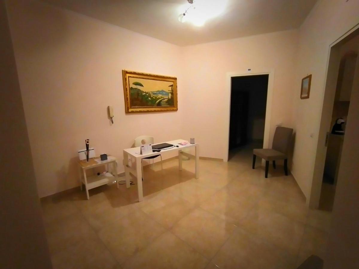 Alojamento de Acomodação e Pequeno-almoço Domusrealstella Nápoles